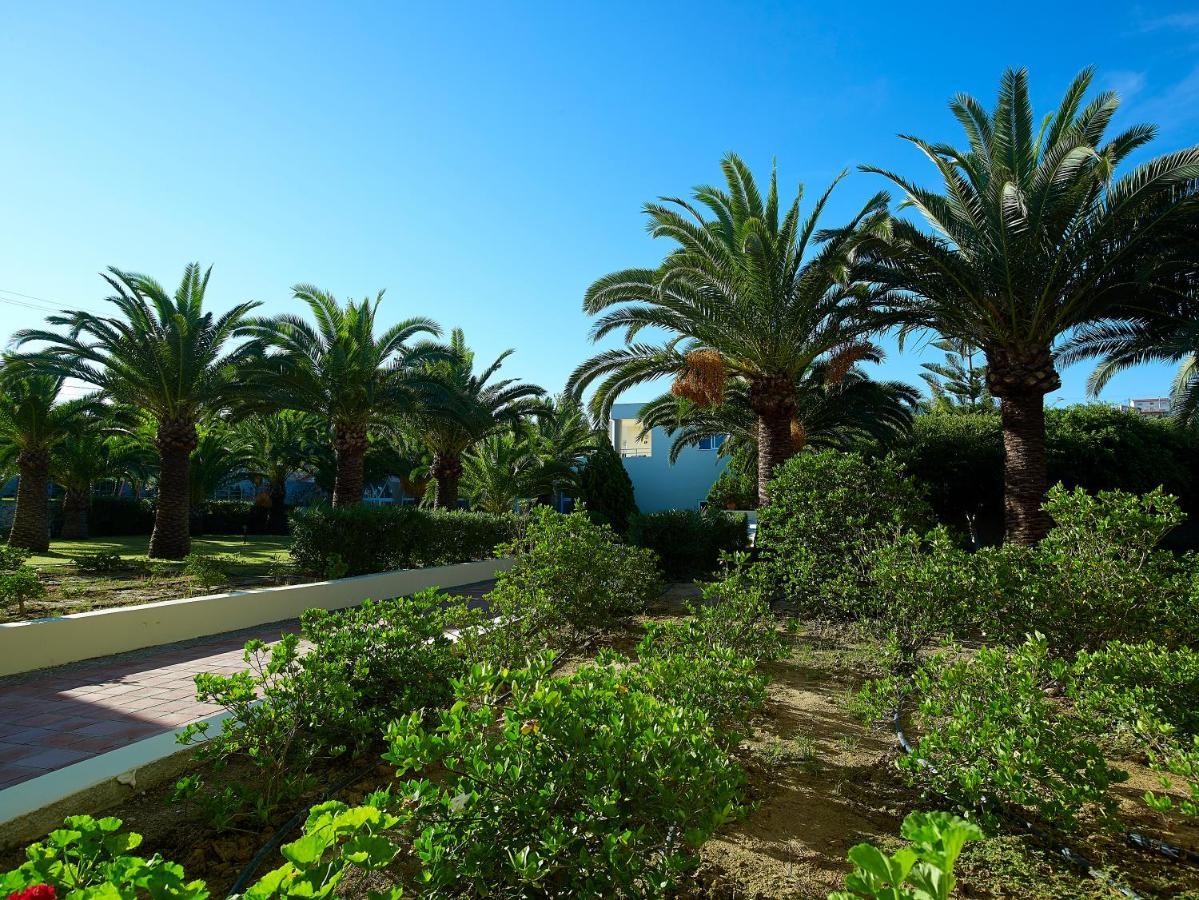 Eleftheria Hotel Agia Marina Esterno foto