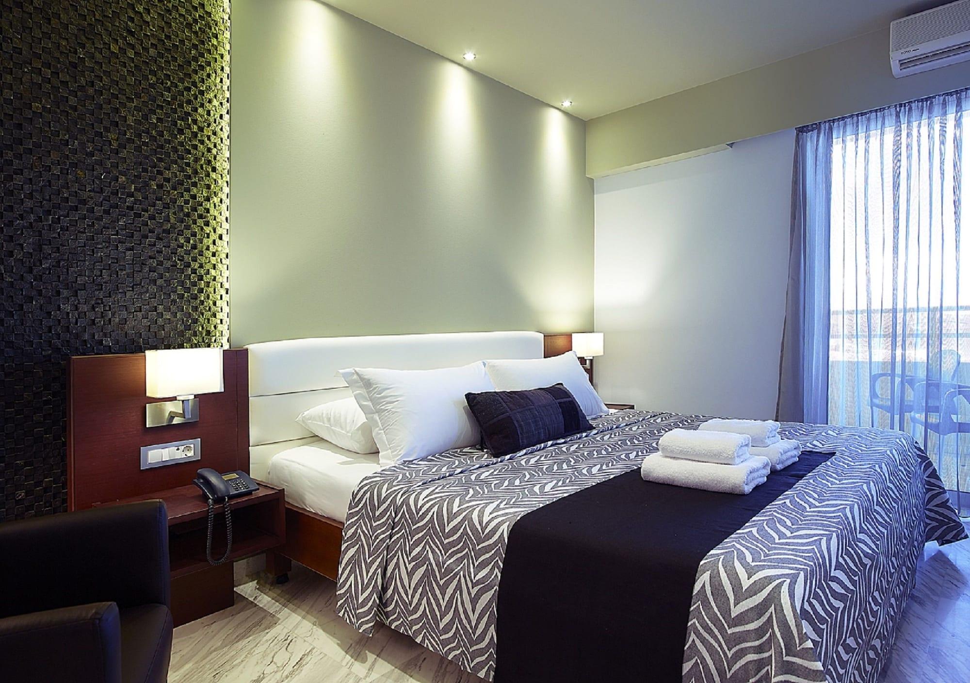 Eleftheria Hotel Agia Marina Esterno foto