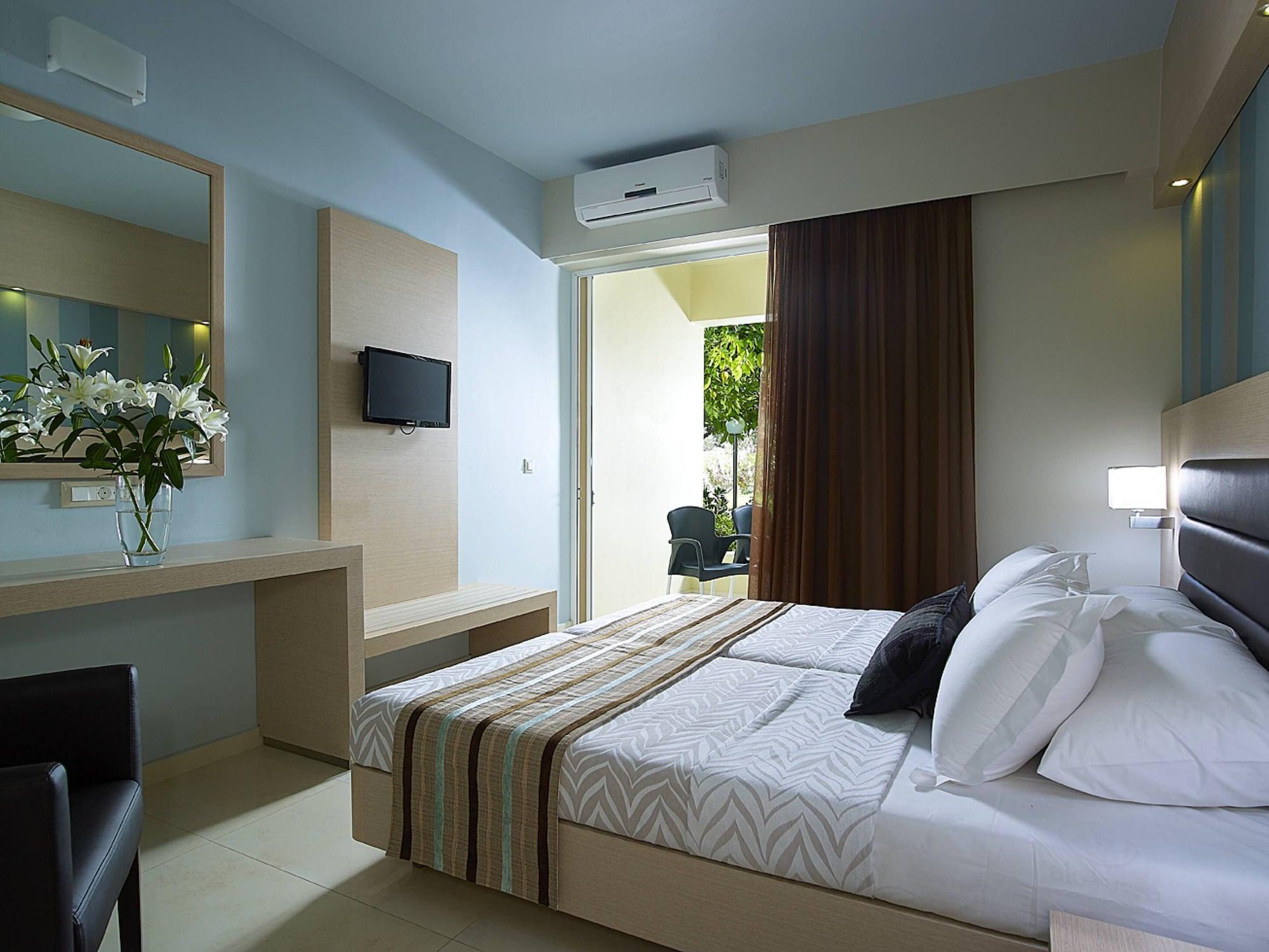 Eleftheria Hotel Agia Marina Esterno foto