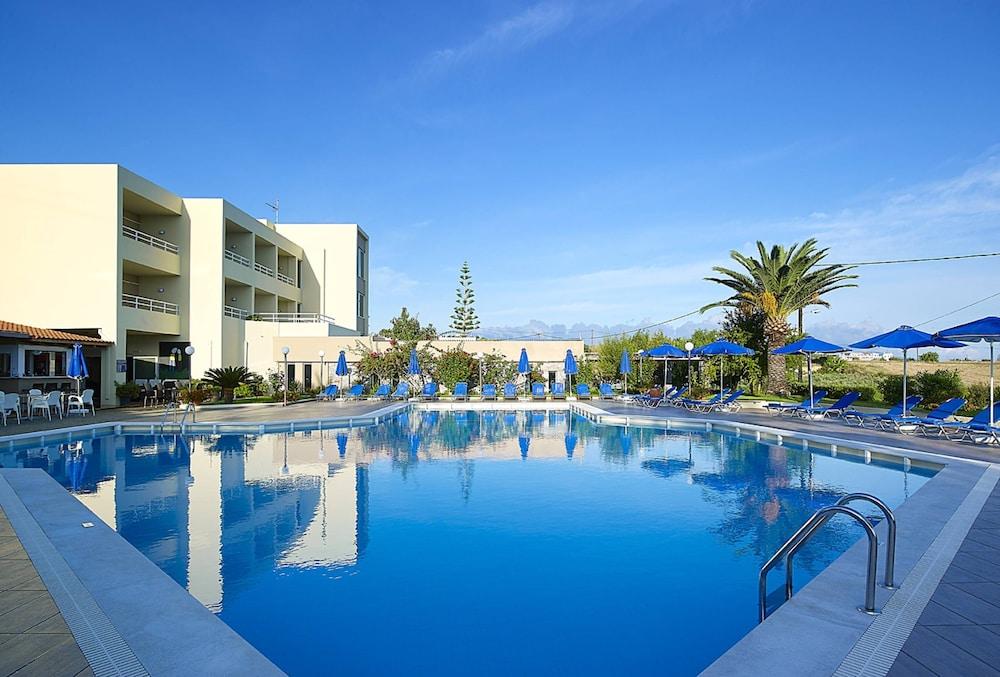 Eleftheria Hotel Agia Marina Esterno foto