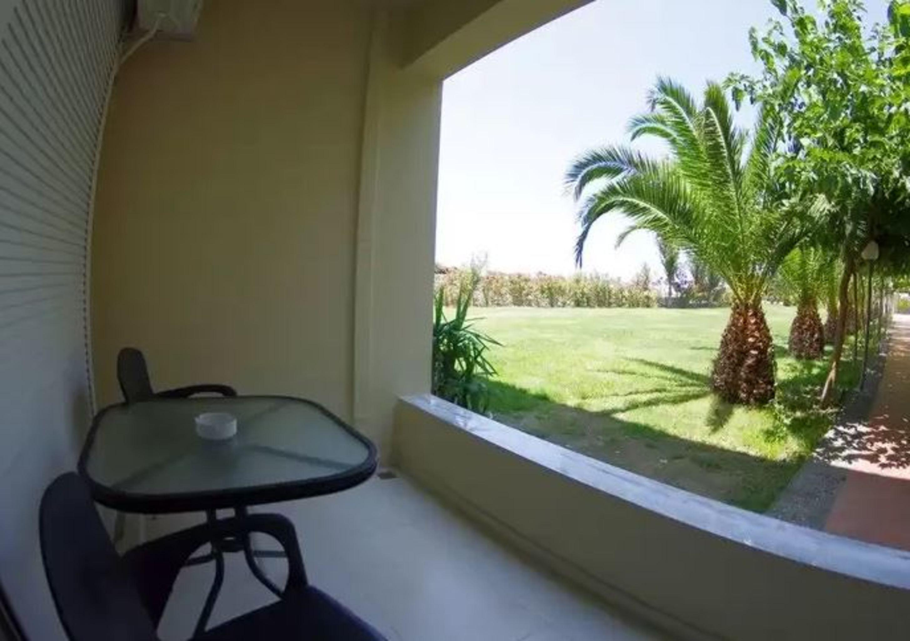 Eleftheria Hotel Agia Marina Esterno foto