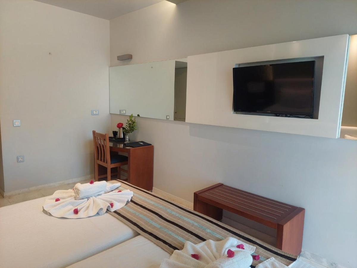 Eleftheria Hotel Agia Marina Esterno foto