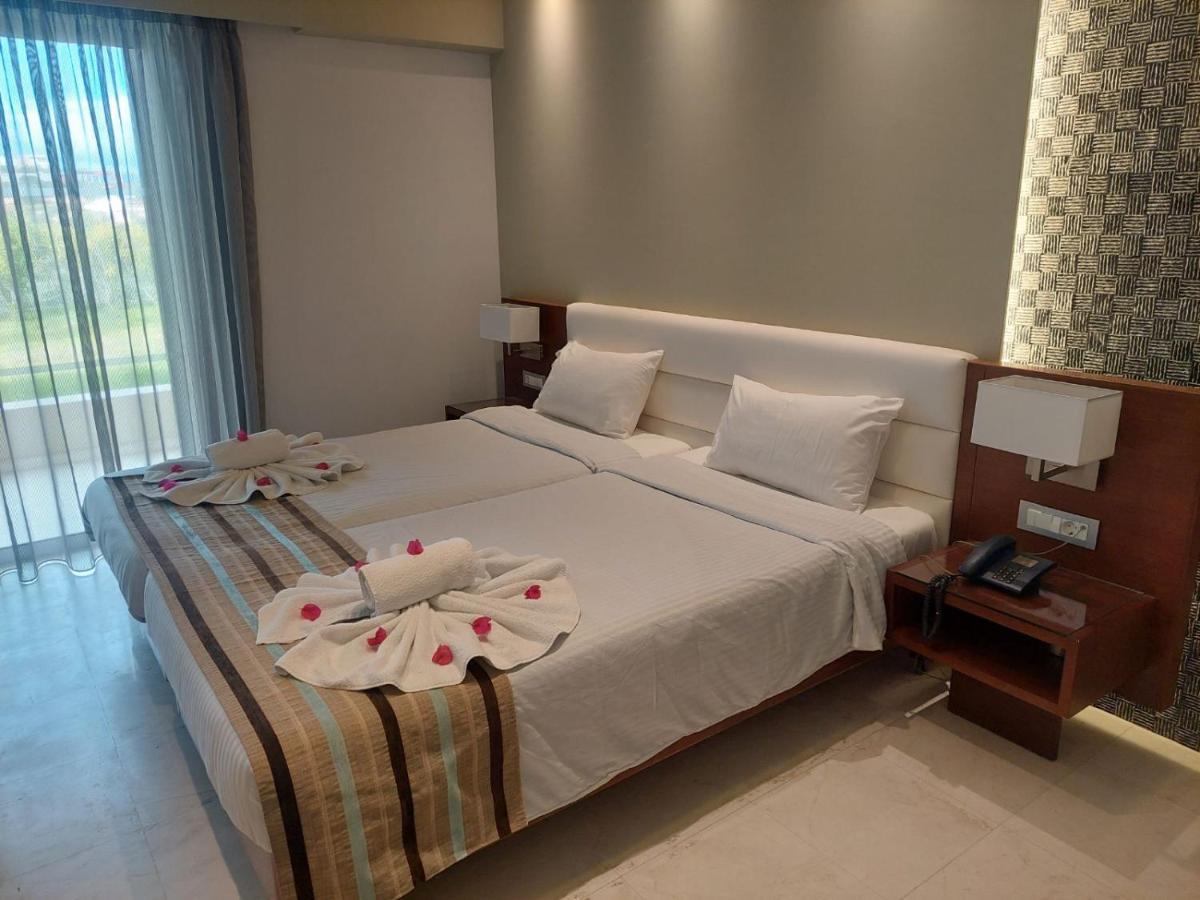 Eleftheria Hotel Agia Marina Esterno foto