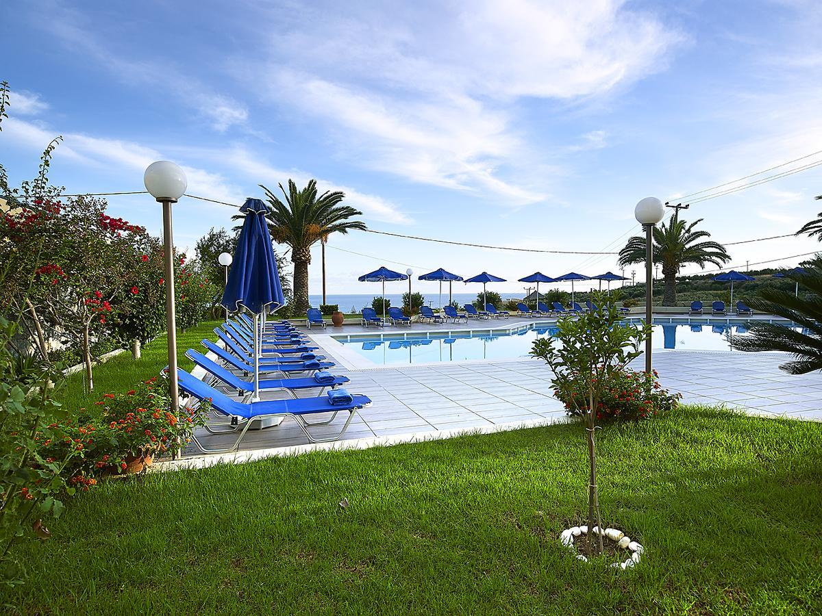 Eleftheria Hotel Agia Marina Esterno foto