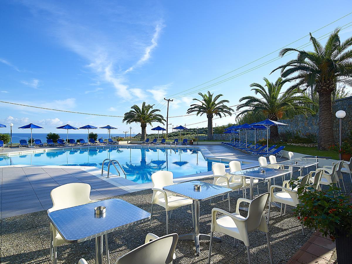 Eleftheria Hotel Agia Marina Esterno foto